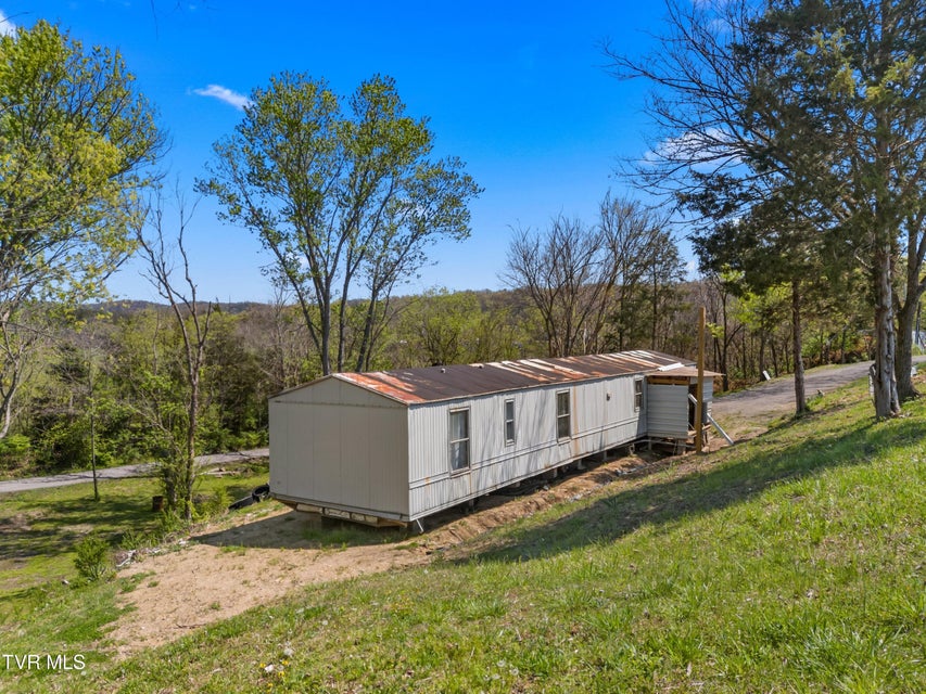 Photo #20: 115 Melrose Avenue