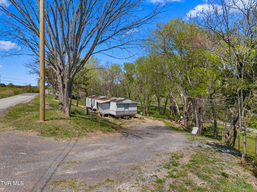 Photo #26: 115 Melrose Avenue