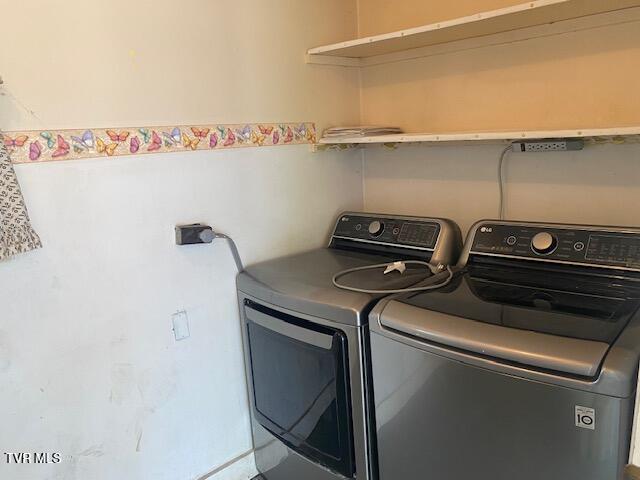 Photo #46: 1700 Tee Court