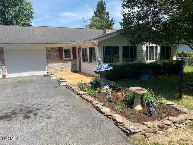 Photo #48: 1700 Tee Court