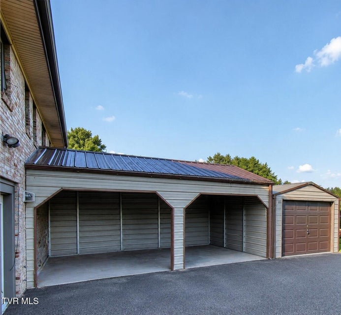 Photo #46: 161 Grandview Road