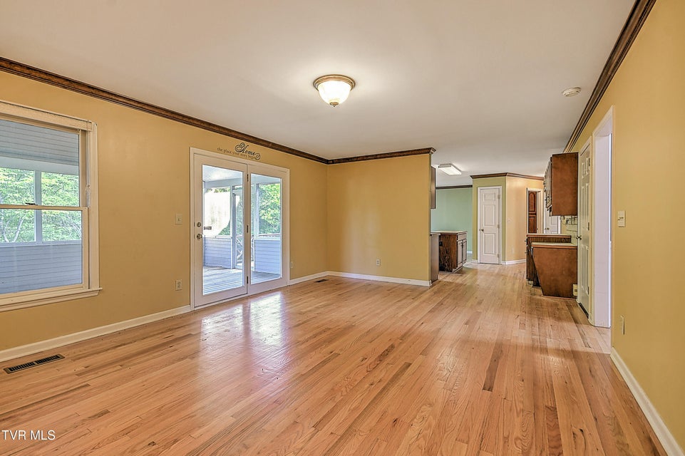 Photo #21: 332 Chesterfield Drive