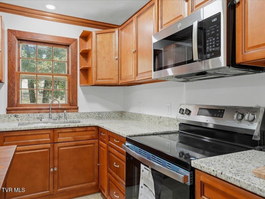 Photo #15: 541 Big Springs Drive