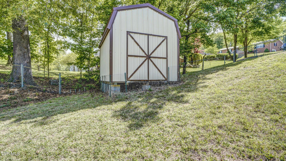 Photo #5: 3920 Thornton Drive