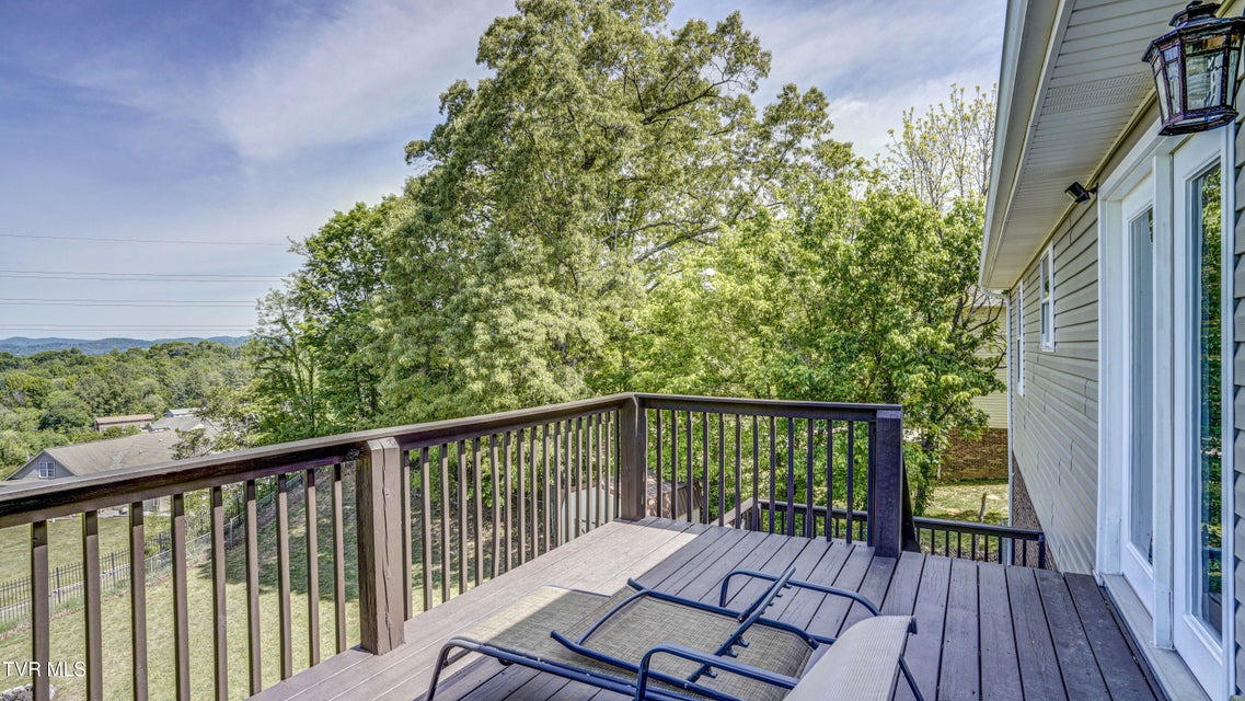Photo #7: 3920 Thornton Drive