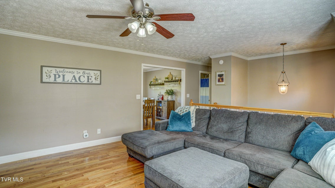 Photo #11: 3920 Thornton Drive