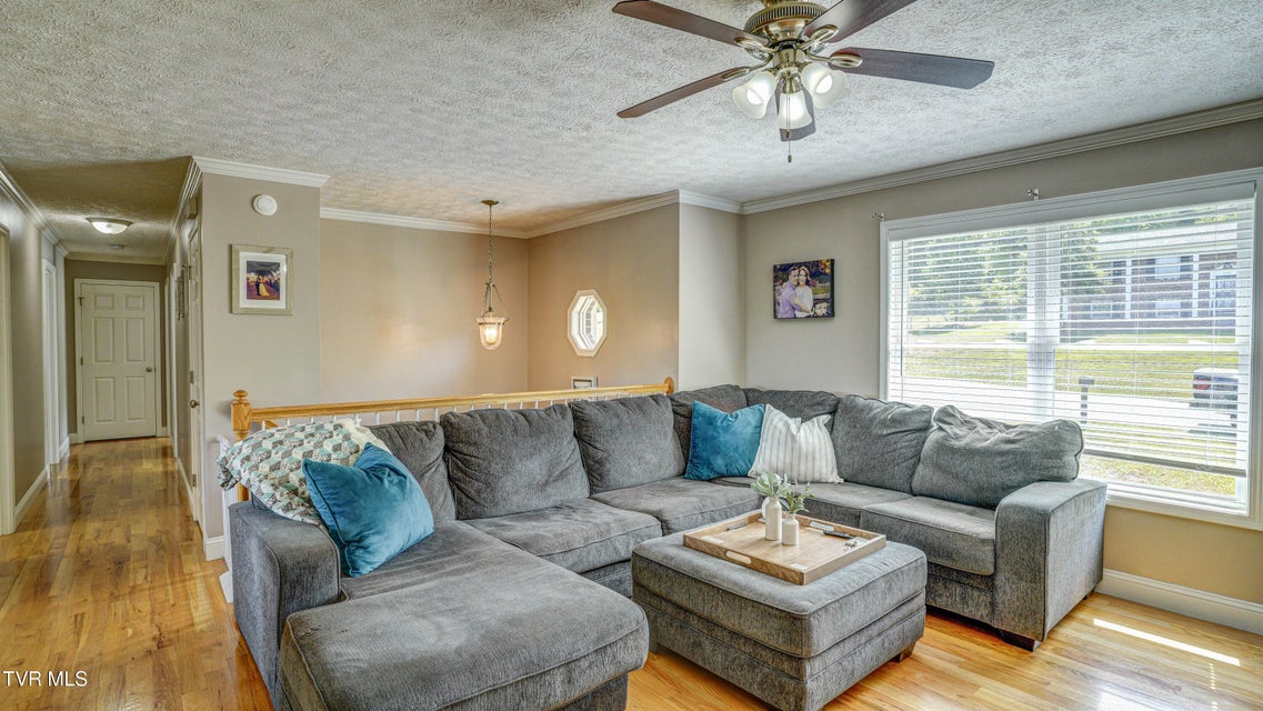Photo #12: 3920 Thornton Drive