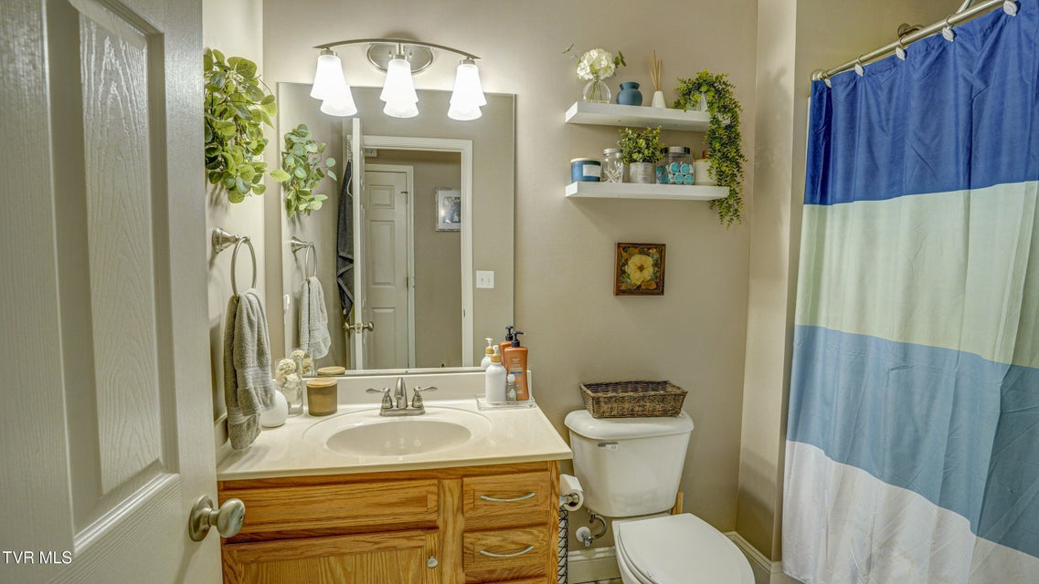 Photo #18: 3920 Thornton Drive
