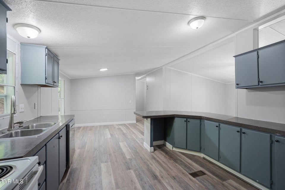 Photo #12: 117 Wb Yeats Drive