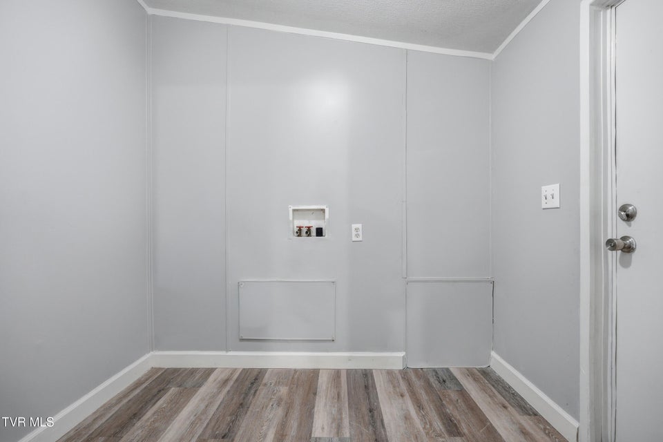 Photo #24: 117 Wb Yeats Drive