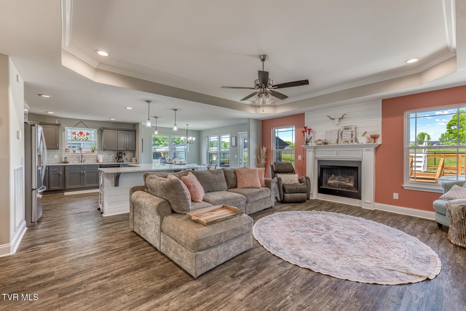 Photo #7: 1366 Lemongrass Drive