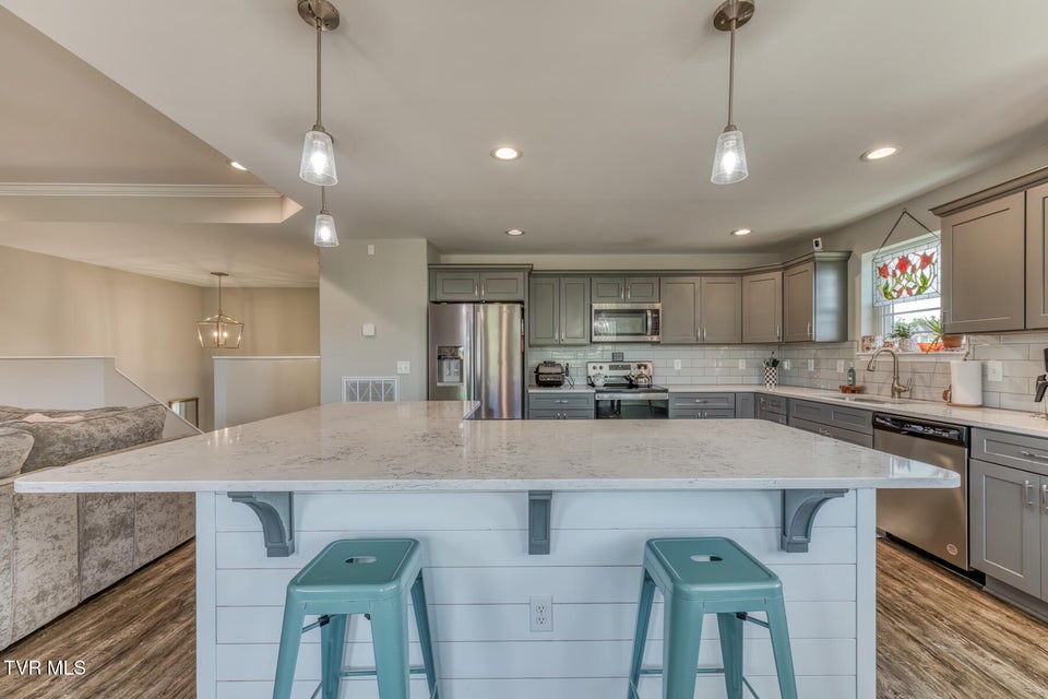 Photo #12: 1366 Lemongrass Drive