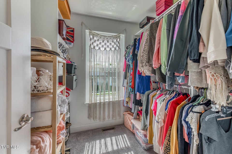 Photo #20: 1366 Lemongrass Drive