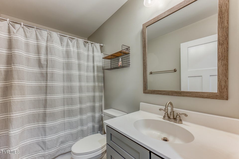 Photo #22: 1366 Lemongrass Drive