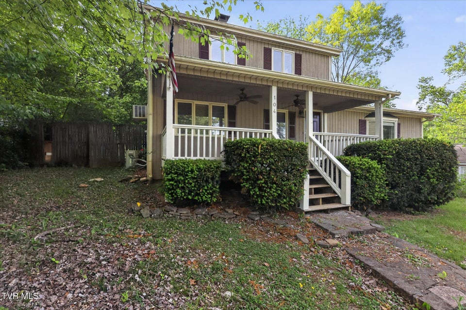 Photo #3: 104 Patterson Road