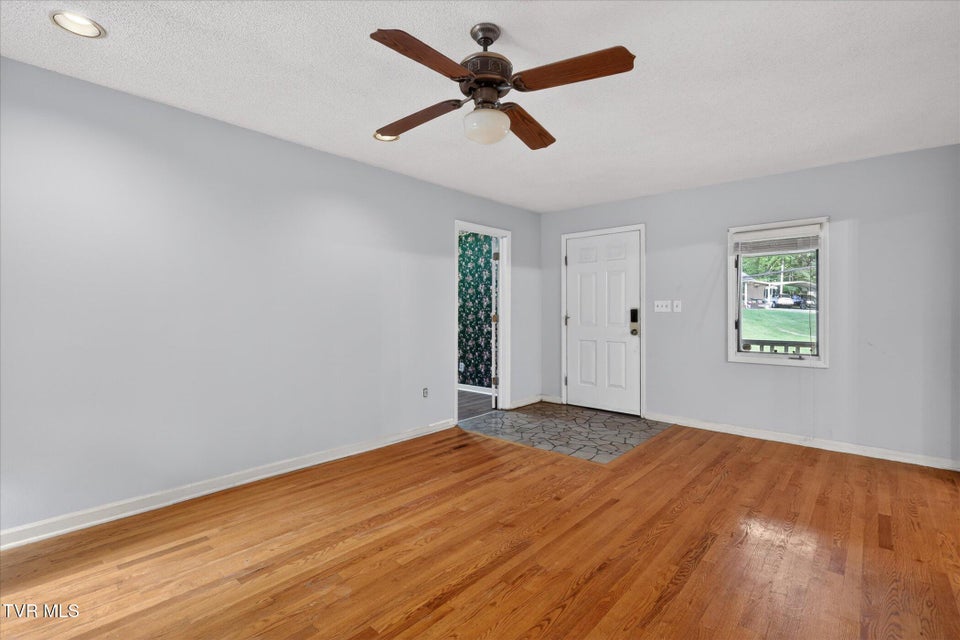 Photo #9: 104 Patterson Road