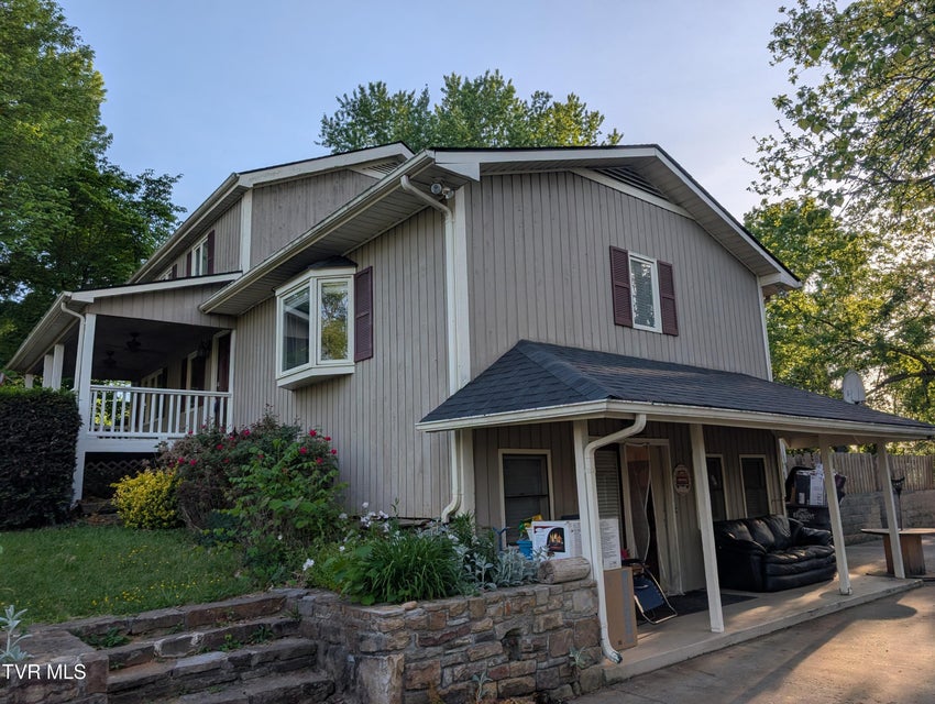 Photo #36: 104 Patterson Road