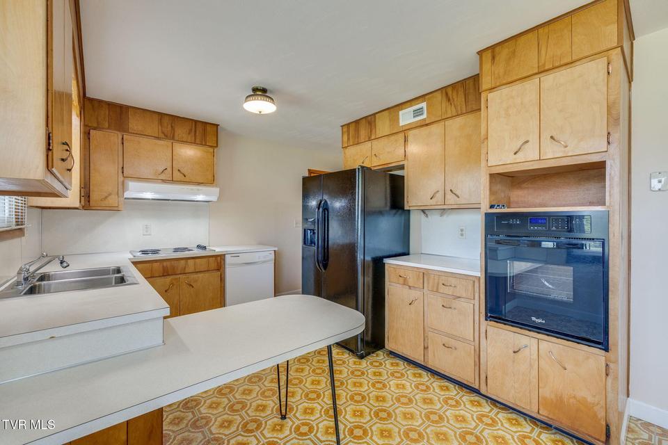Photo #10: 1029 Spring Valley Drive