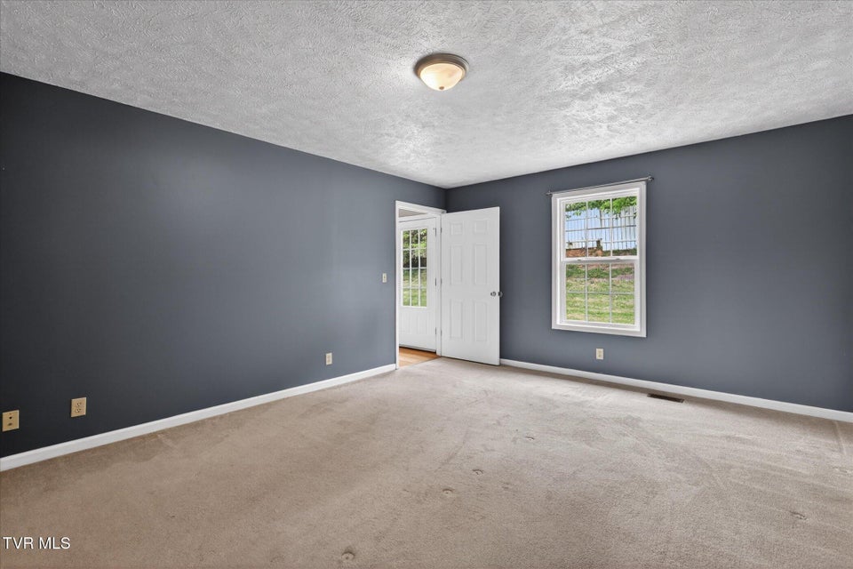 Photo #14: 157 Stoneybrook Drive