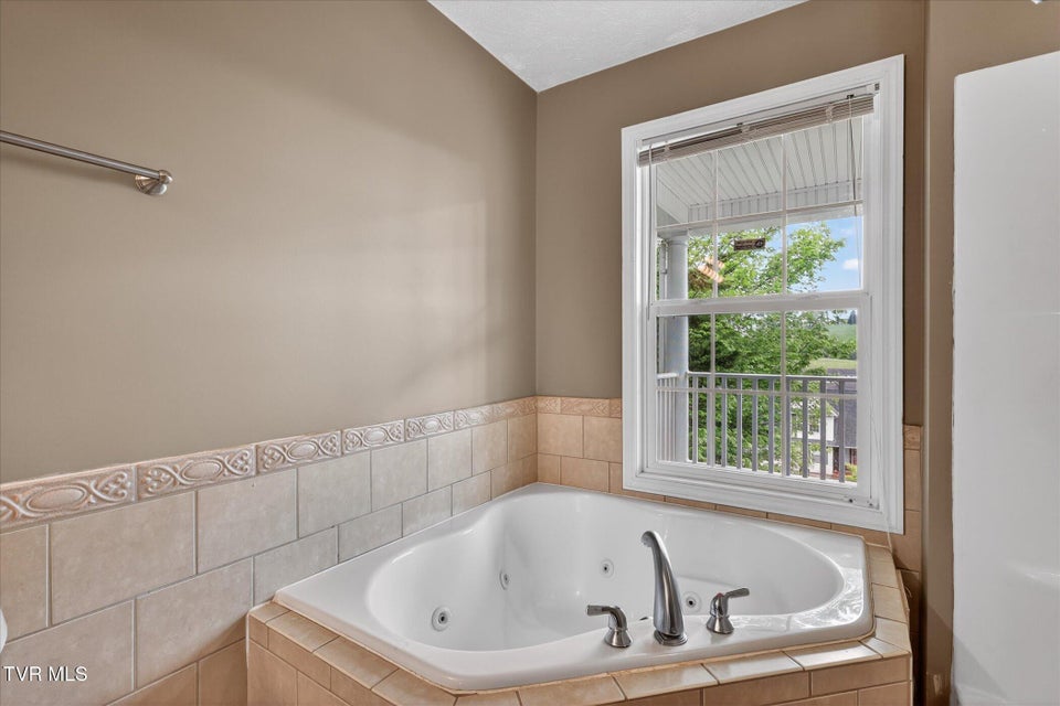 Photo #17: 157 Stoneybrook Drive