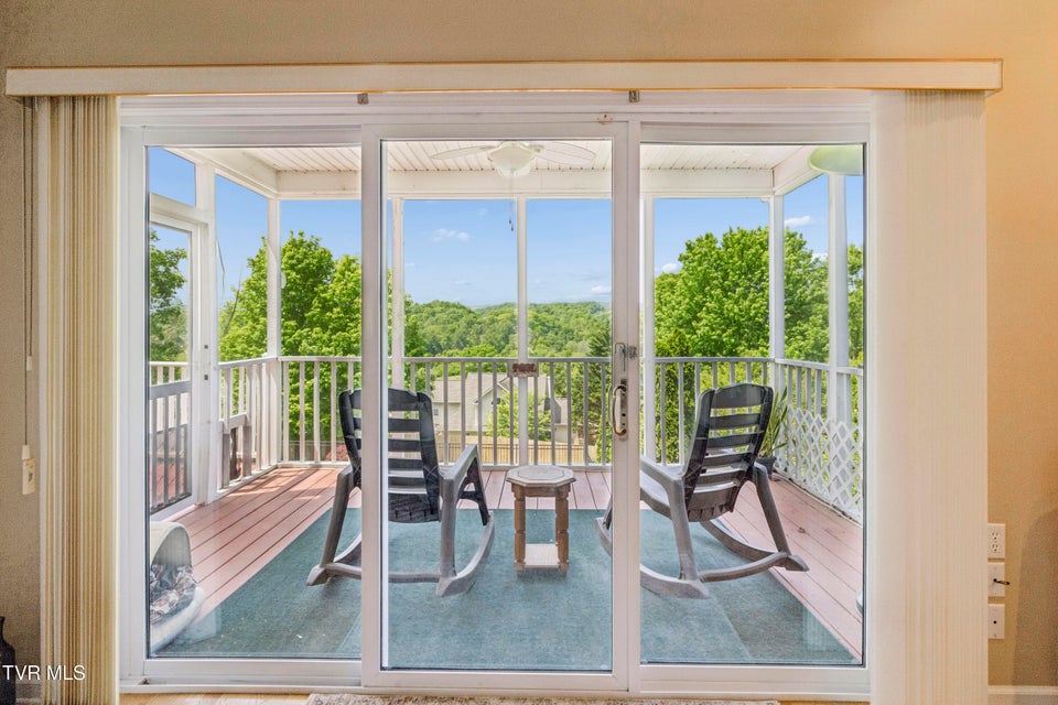 Photo #26: 208 Briarfield Drive
