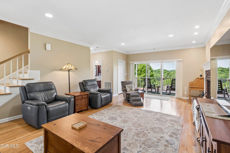 Photo #25: 208 Briarfield Drive