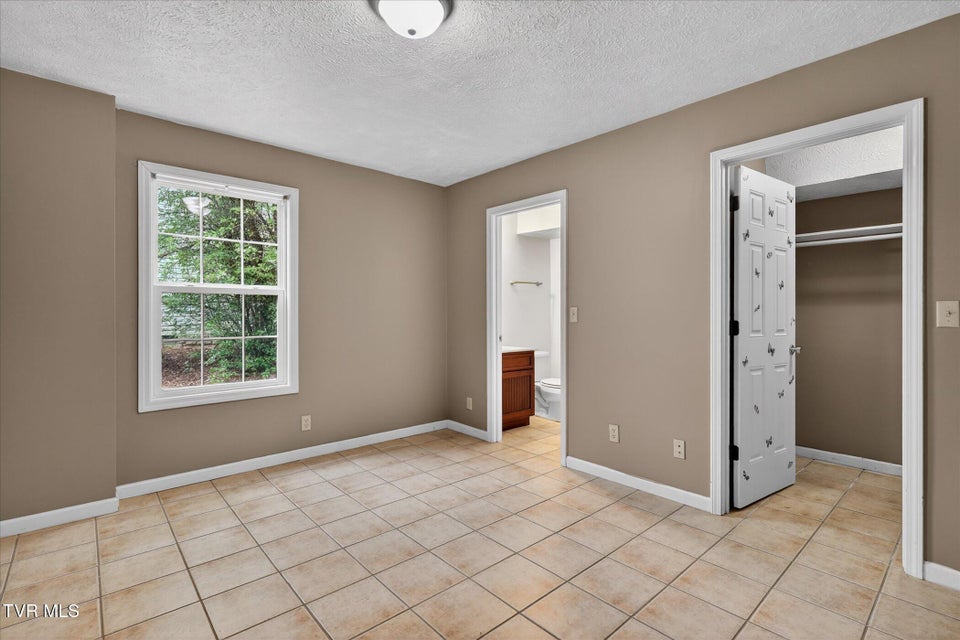 Photo #25: 157 Stoneybrook Drive