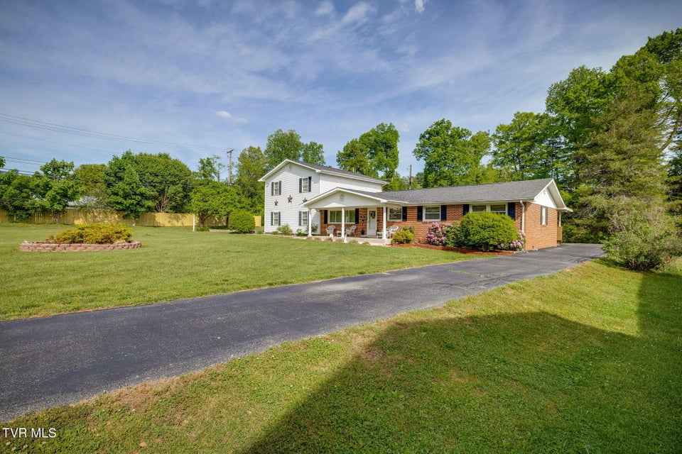 Photo #5: 404 Charleston Street