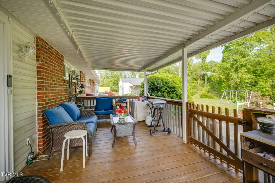 Photo #32: 404 Charleston Street