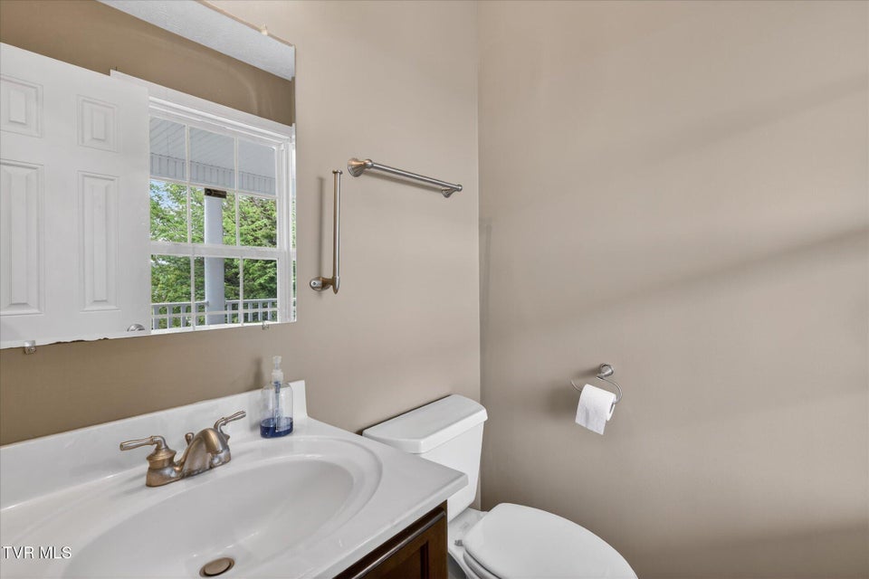 Photo #7: 157 Stoneybrook Drive
