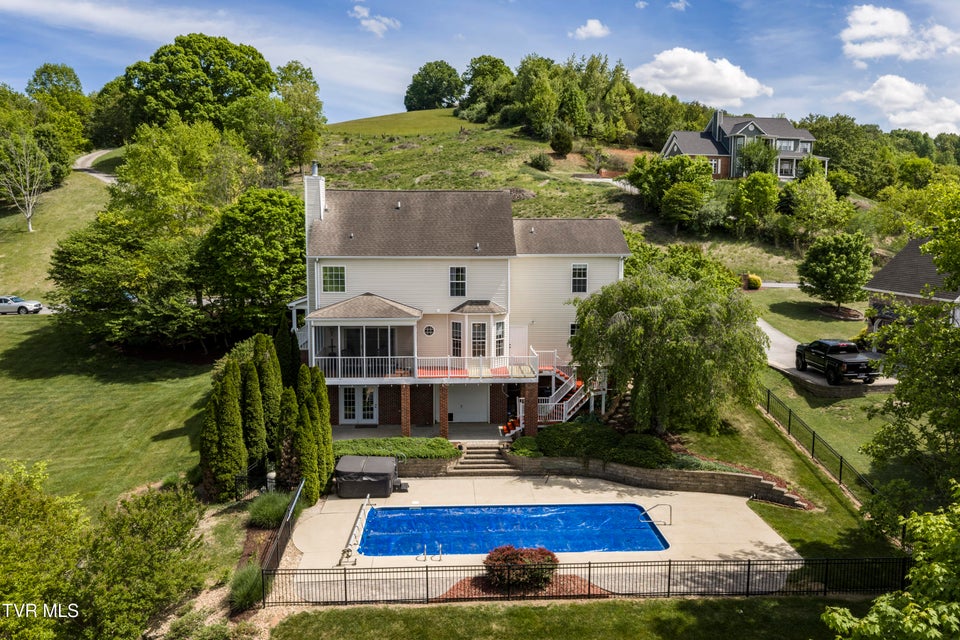 Photo #63: 208 Briarfield Drive