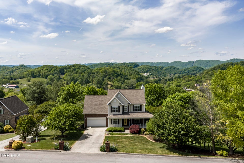 Photo #4: 208 Briarfield Drive