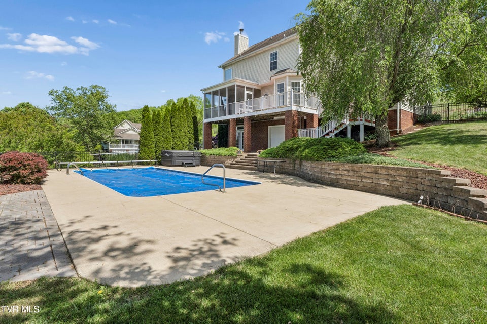 Photo #64: 208 Briarfield Drive