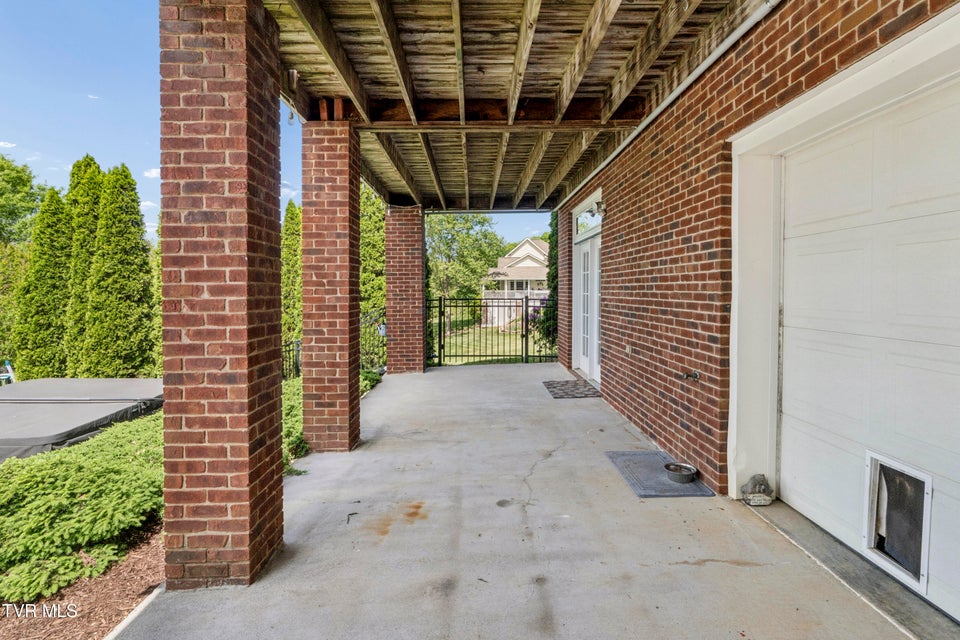 Photo #68: 208 Briarfield Drive