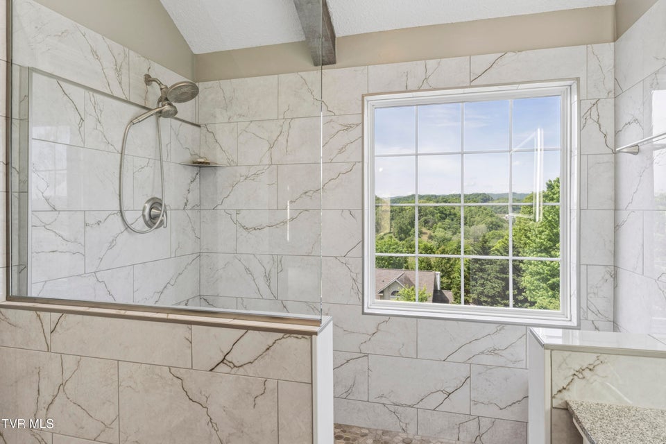 Photo #39: 208 Briarfield Drive