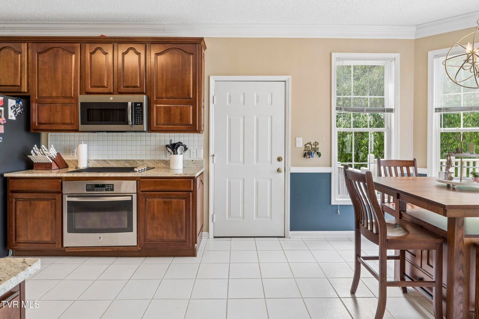 Photo #17: 208 Briarfield Drive