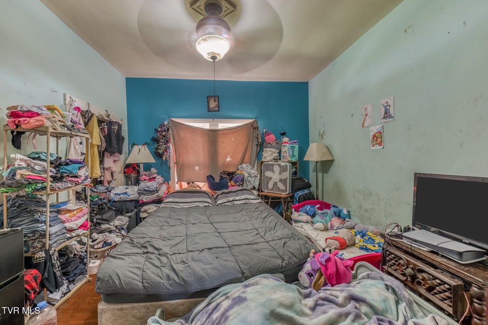 Photo #13: 1131 Hill Street