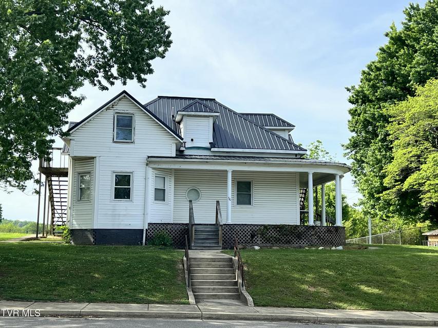 Photo #3: 510 Lamont Street