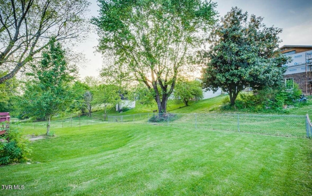 Photo #10: 605 Bell Ridge Road