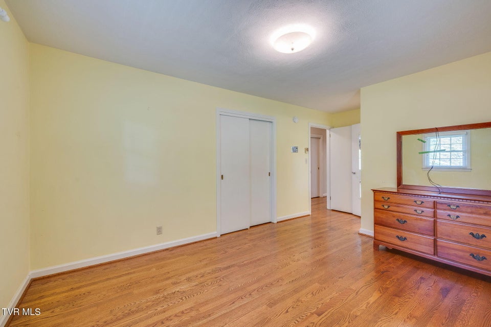 Photo #21: 1319 Lynnwood Drive