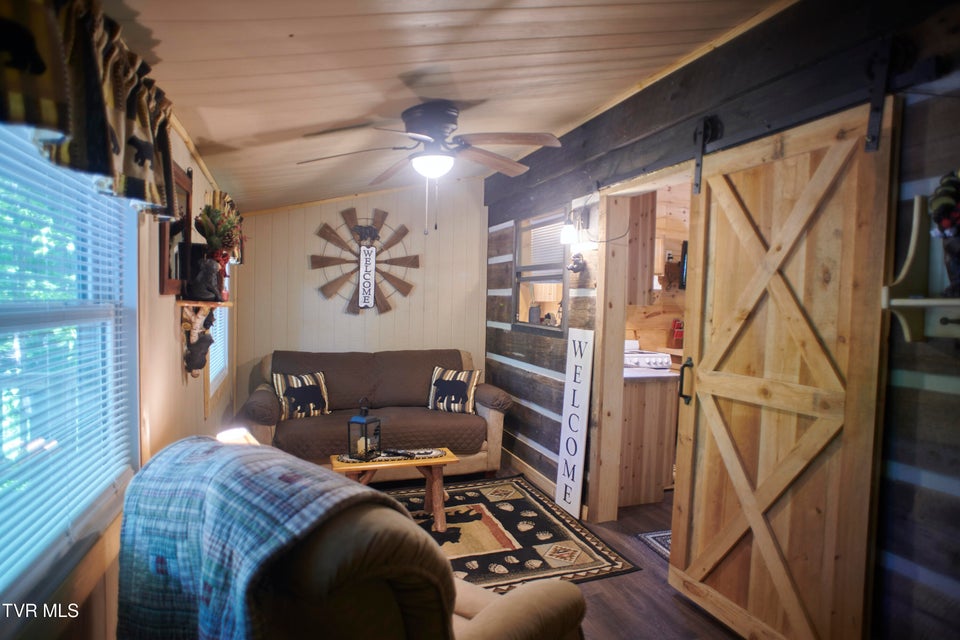 Photo #11: 1092 Hwy 25 E 