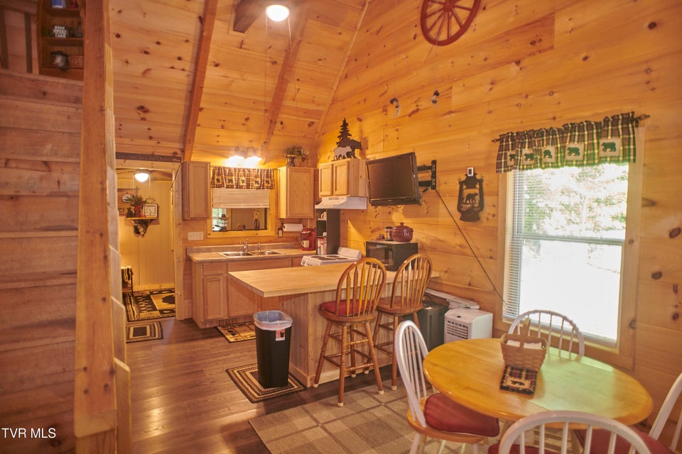 Photo #2: 1092 Hwy 25 E 