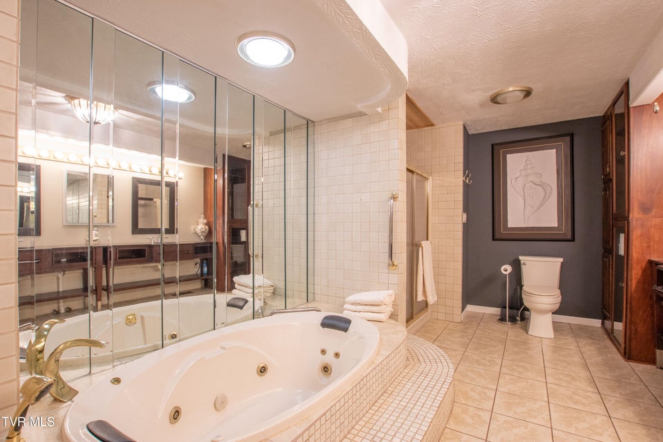 Photo #33: 917 Painter Creek Road