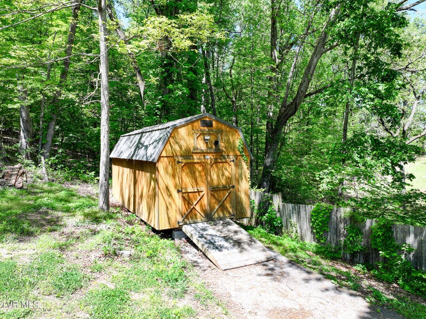 Photo #8: 207 Lane Street