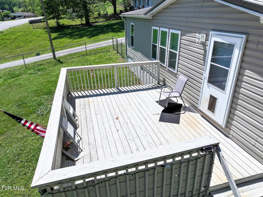 Photo #4: 207 Lane Street
