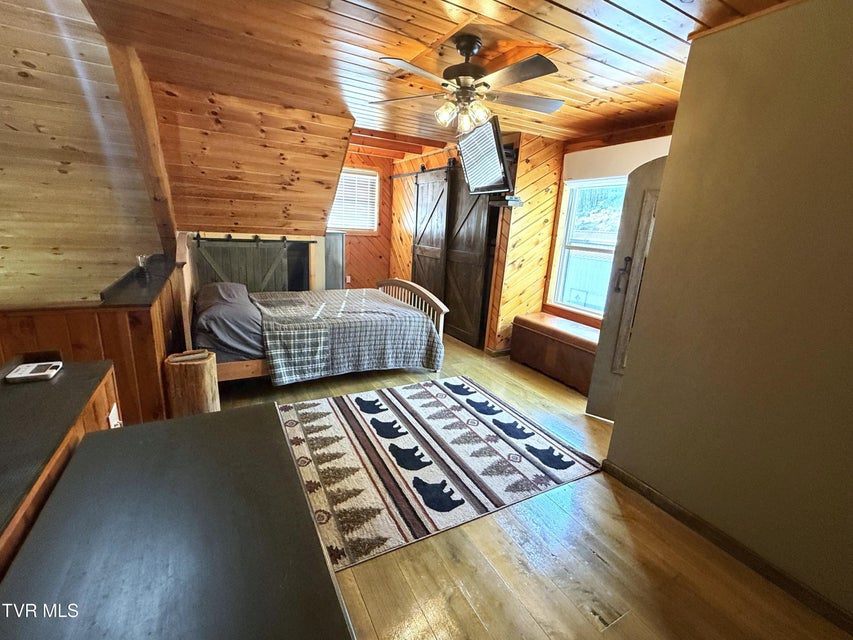 Photo #21: 844 Ortagus Way