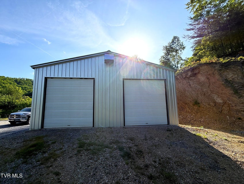 Photo #32: 844 Ortagus Way