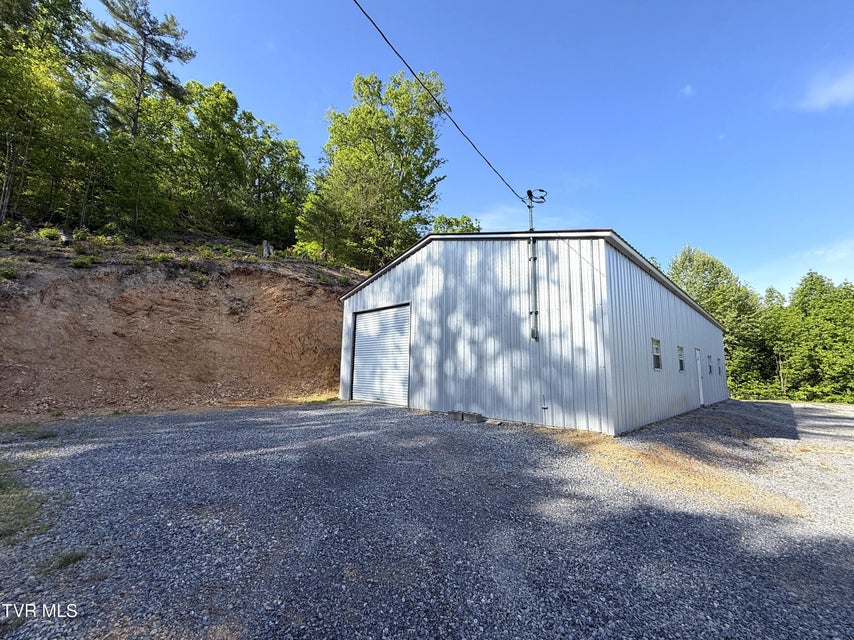 Photo #33: 844 Ortagus Way