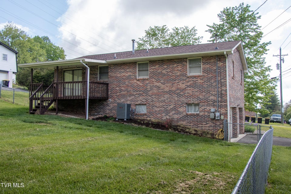 Photo #9: 22234 Pinebrook Drive