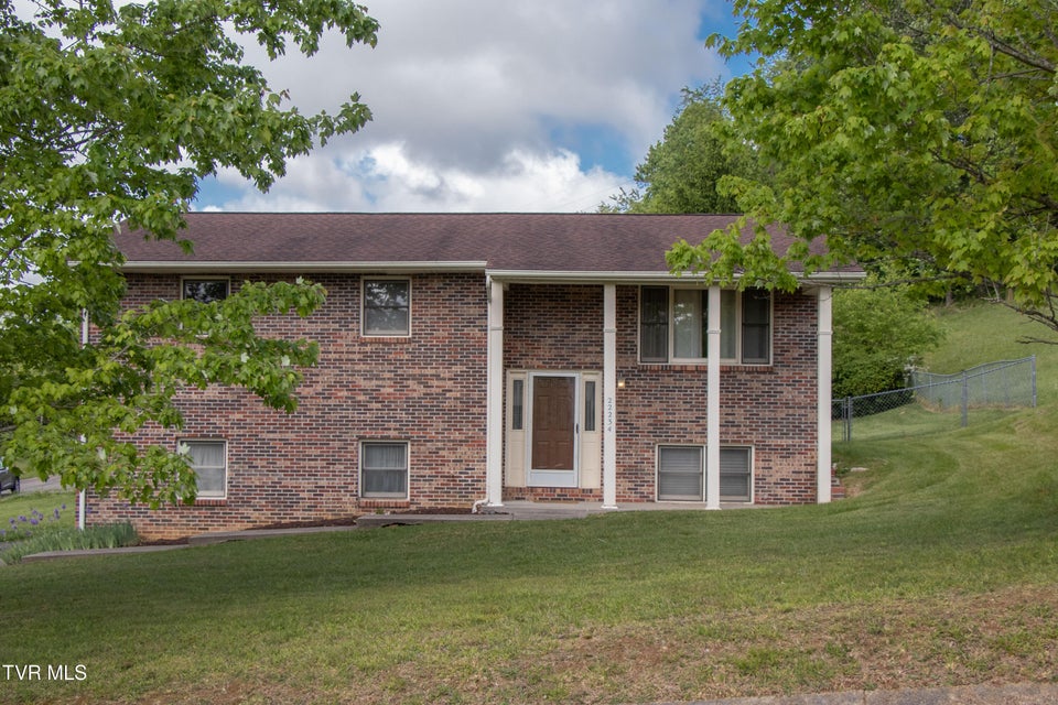 Photo #10: 22234 Pinebrook Drive